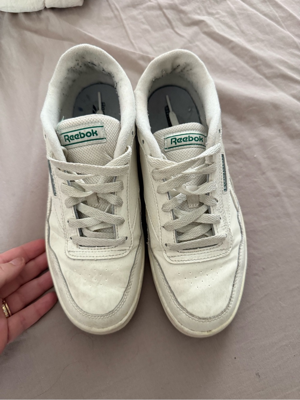 Reebok Classic women’s White Leather Sneakers